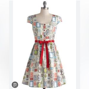 Retrolicious Dress Size Medium